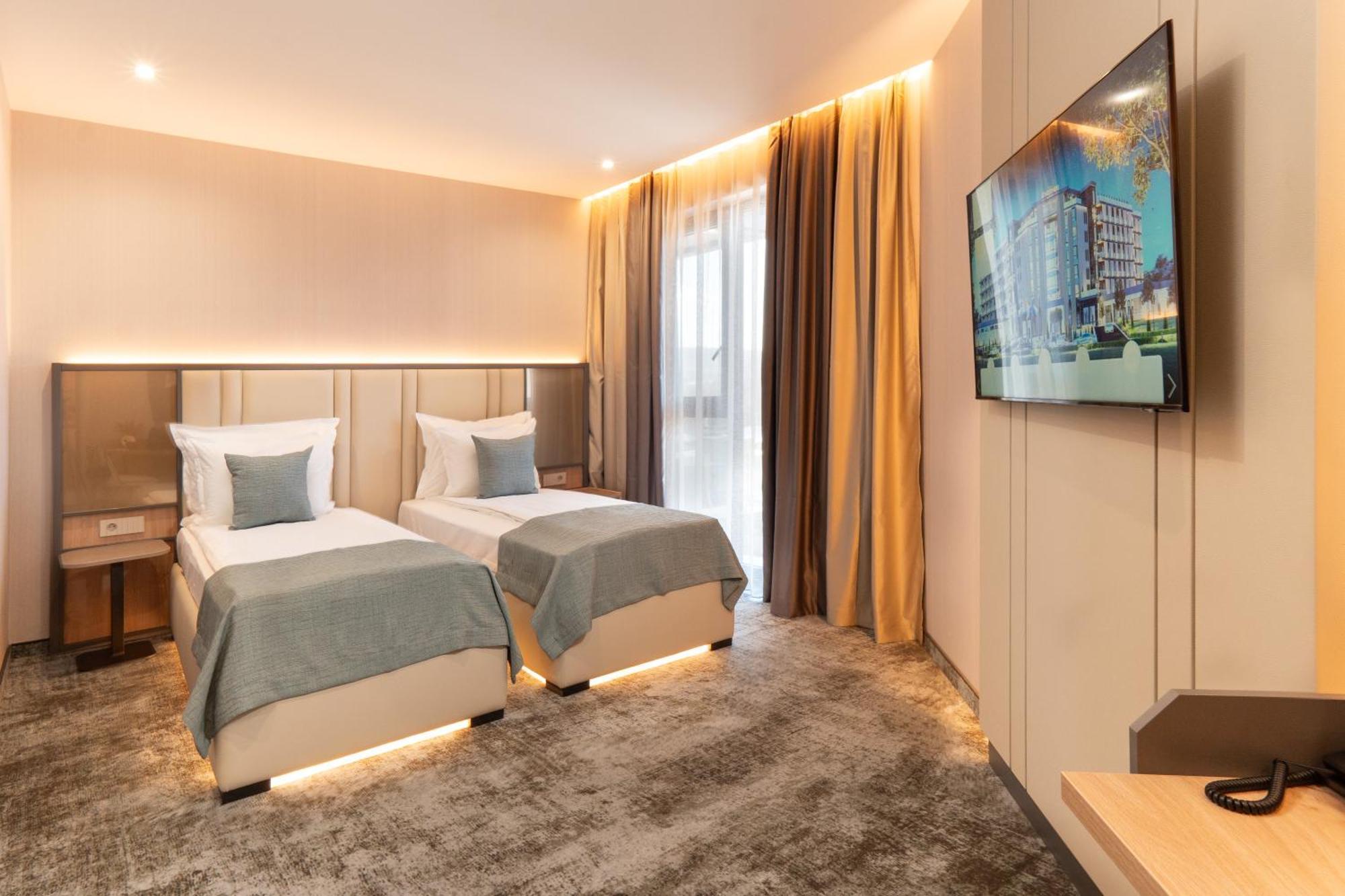 Atmosphere Balneo Hotel & Spa بافل بانيا المظهر الخارجي الصورة